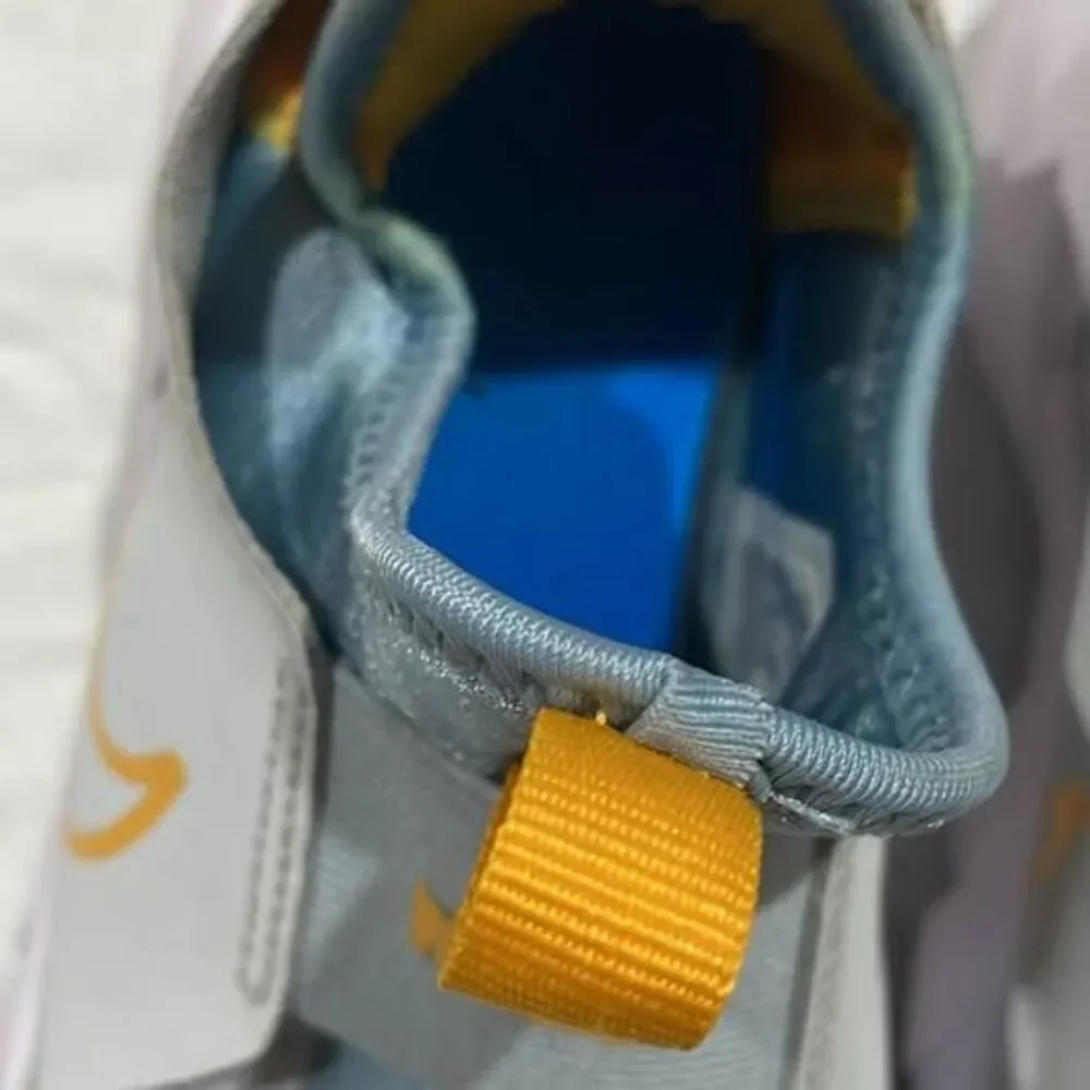 Shoes kids size 12C Nike Flex Runner Kids Shoes